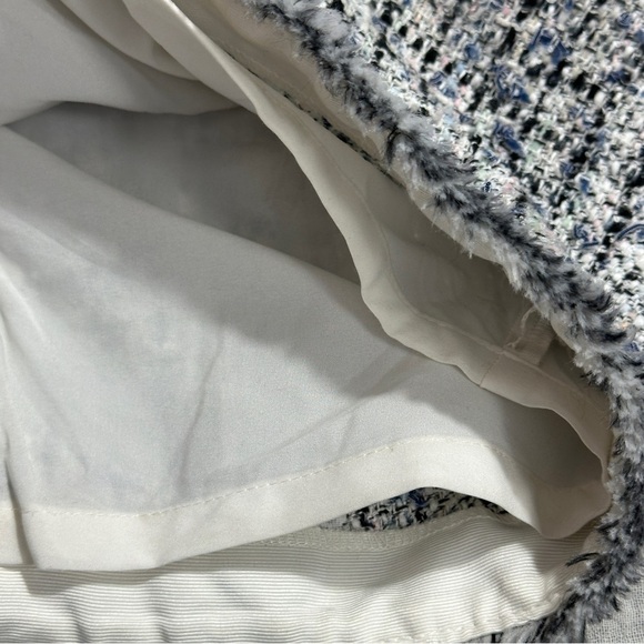 Ann Taylor Petite size 12 nubby skirt with fringe hem, back slit - Picture 6 of 11